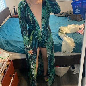 Beach party dress it is so beautiful I wish I could fit lol